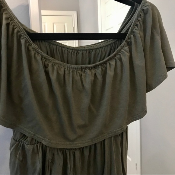 NWOT Green Off The Shoulder Frill Jersey Romper - Picture 5 of 7